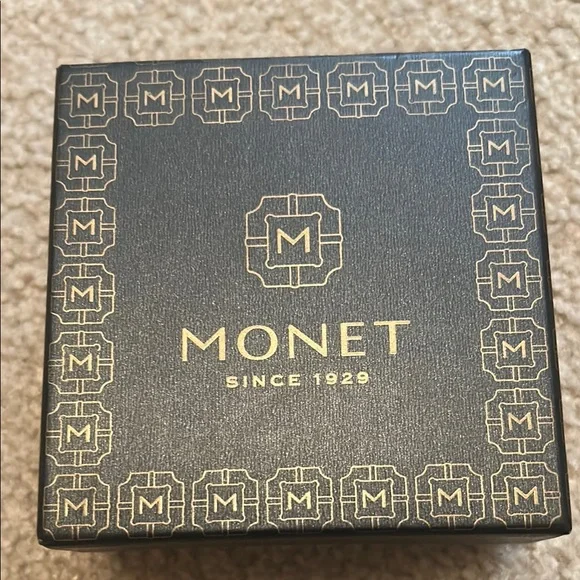 Monet Black Cat Mirror Compact - Picture 3 of 5